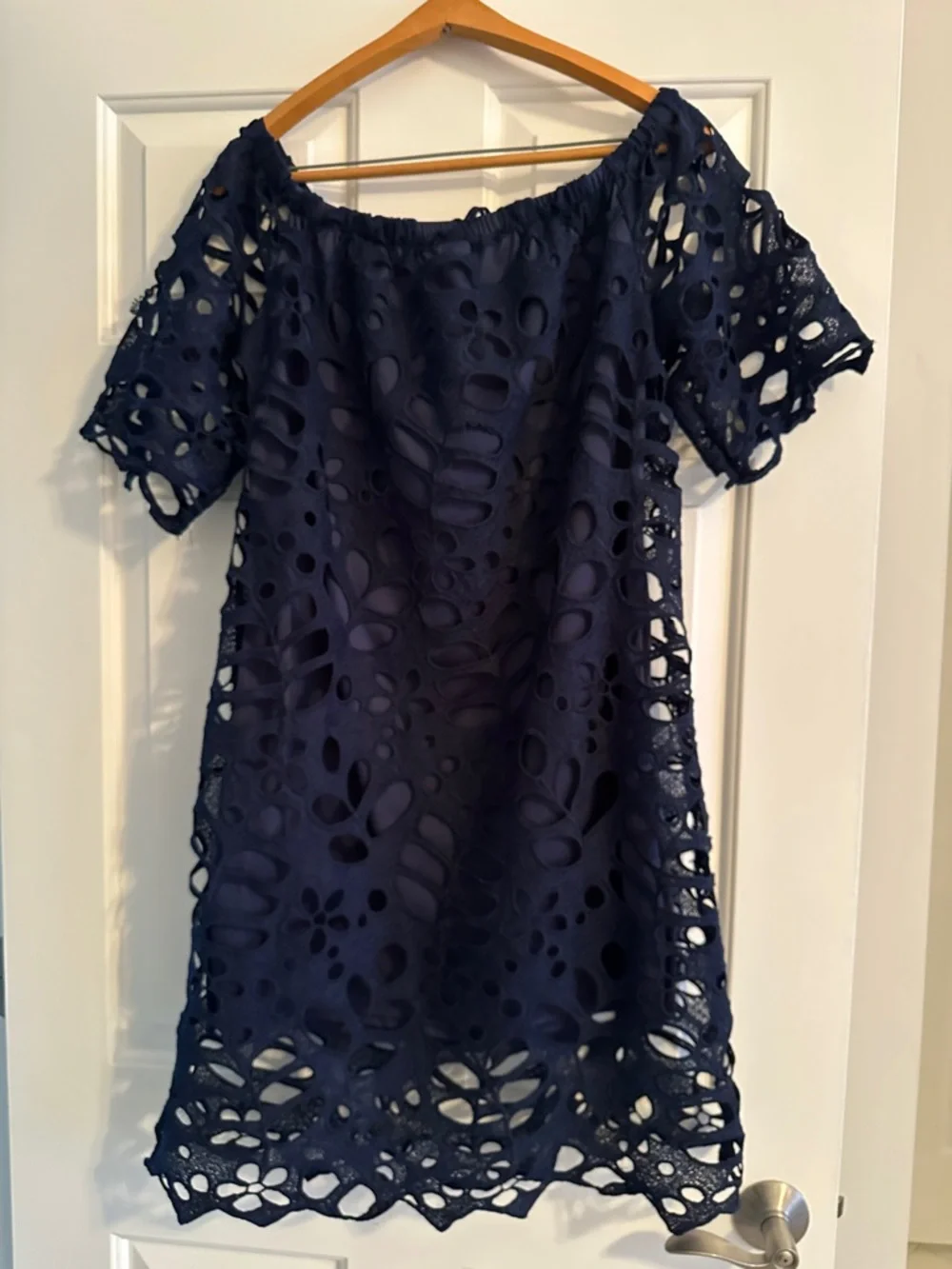Off-Shoulder Navy Blue Cutout Lace Dress - Picture 7 of 10